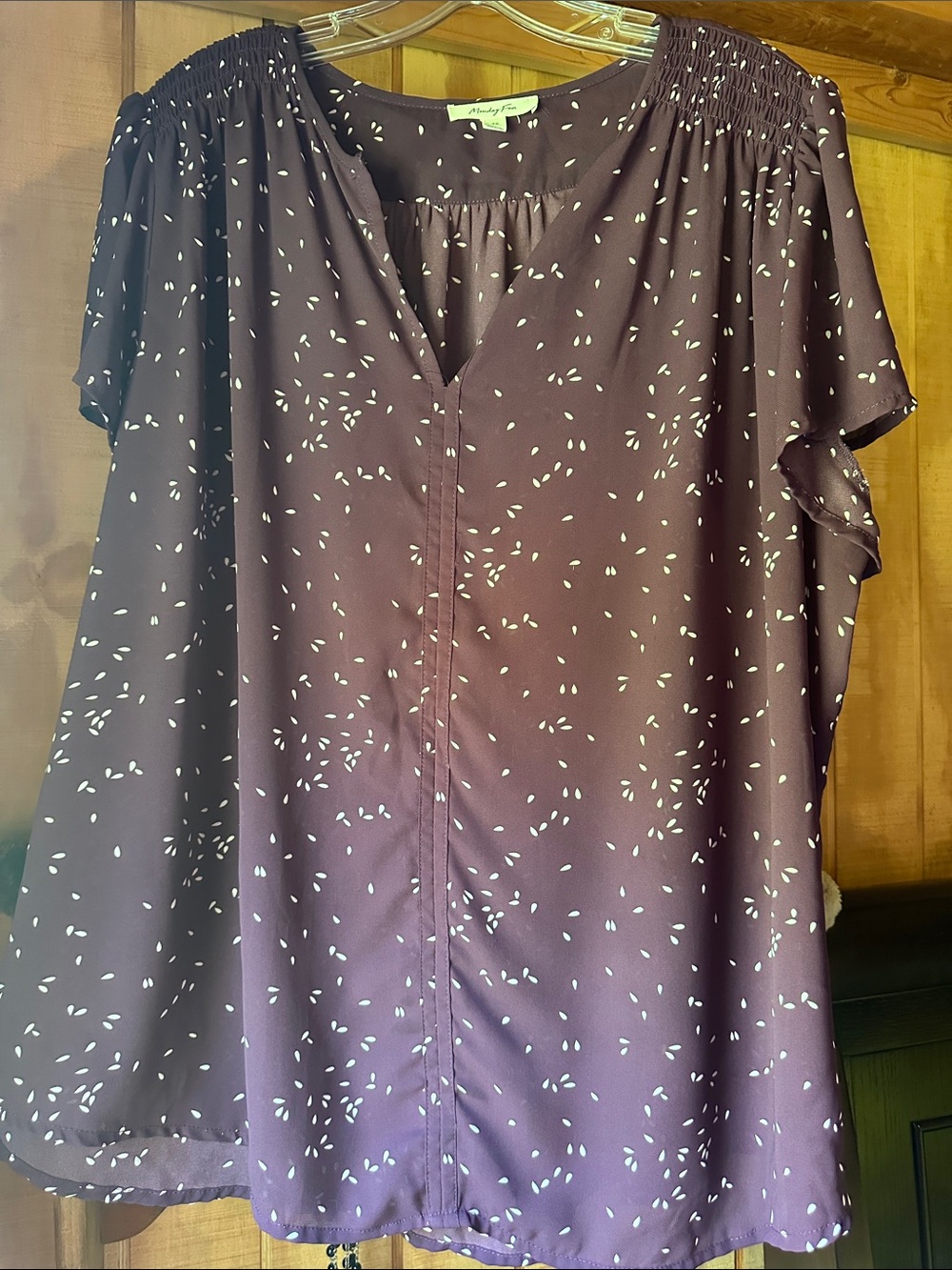 Smocked Shoulder V-Neck Blouse in Plum with White Print 8261.5cv